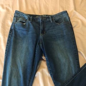 Universal Thread, 8/29S Mid Rise Skinny